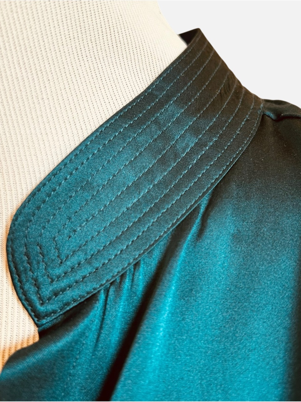 L’AGENCE 100% Silk Deep Teal Long Sleeve Blouse Top Size Large NWT Luxe Designer - Picture 4 of 8